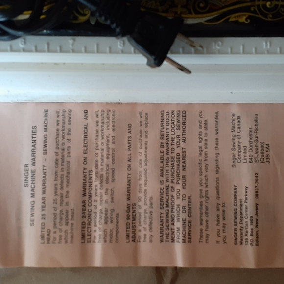 Singer Sewing Machine - Picture 2 of 4